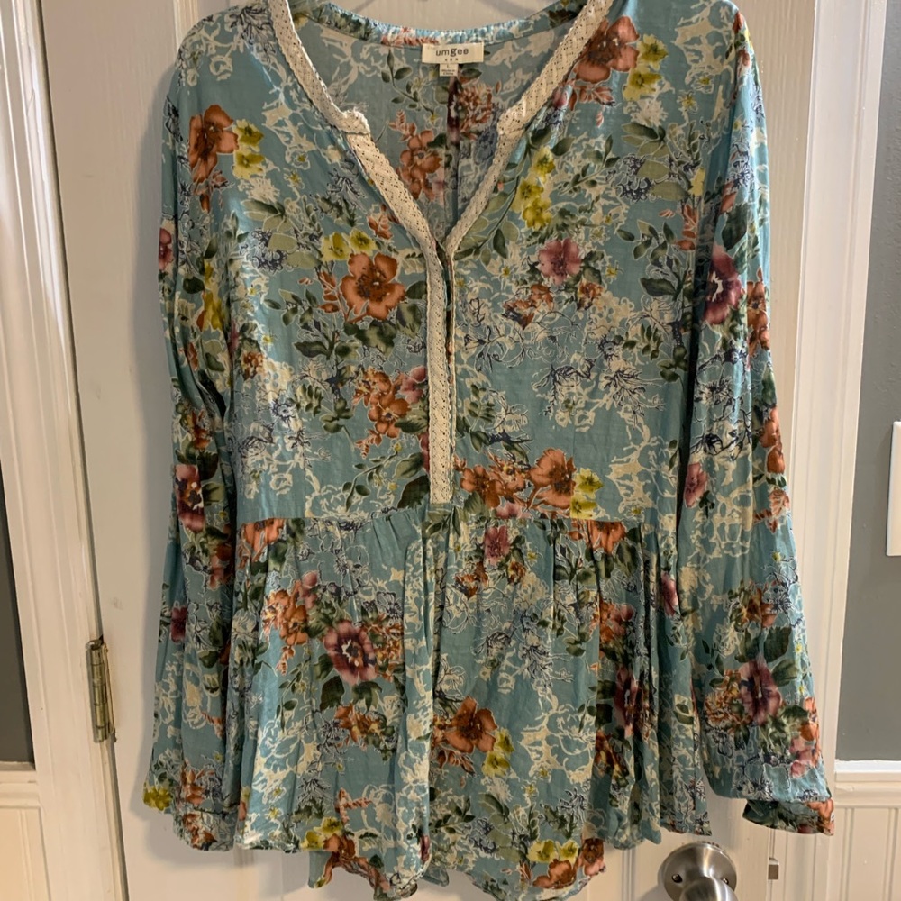 Boutique top size L worn once